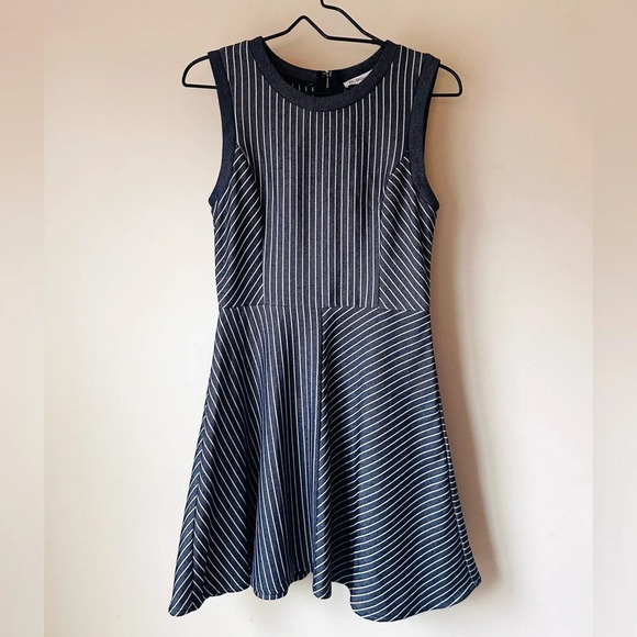 BCBGeneration Sleeveless Stripe Flare Denim Dress – Size 8 - Picture 1 of 11